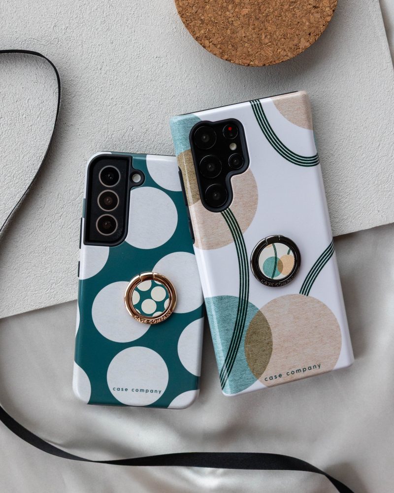 Smartphone cases with a ring holder